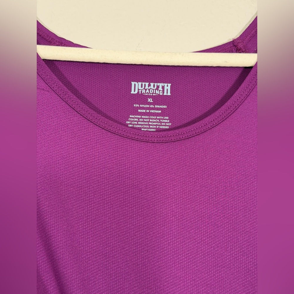 Duluth Trading Co Shirt T Shirt Athletic Wear Purple Magenta Work Out Women XL - Picture 3 of 4